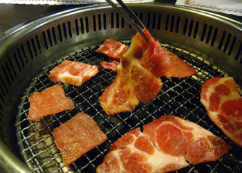 石頭日式炭火燒肉(健行館)簡介圖1